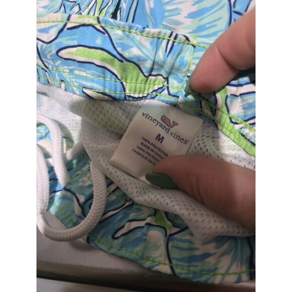 Vineyard Vines Swim Trunks Mens M Blue Hibiscus Floral Lined Shorts Bathing Suit - Picture 5 of 6